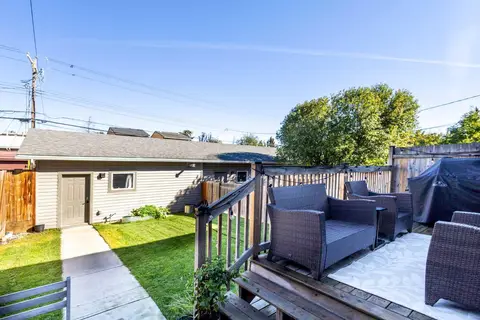 836C 68 Avenue SW photo 35