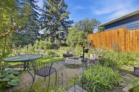 944 Canna Crescent SW photo 40