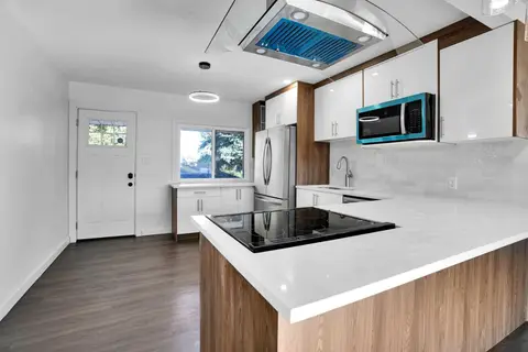 7520 7 Street SW photo 18