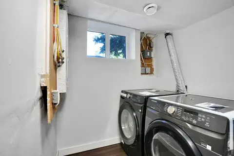 7520 7 Street SW photo 35