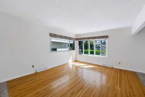 107 Hallbrook Drive SW photo 11