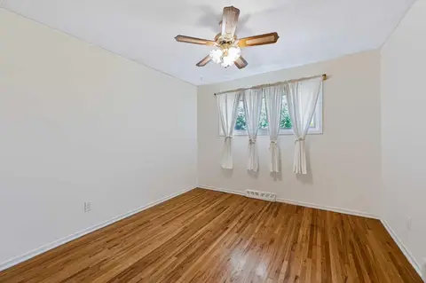 107 Hallbrook Drive SW photo 19