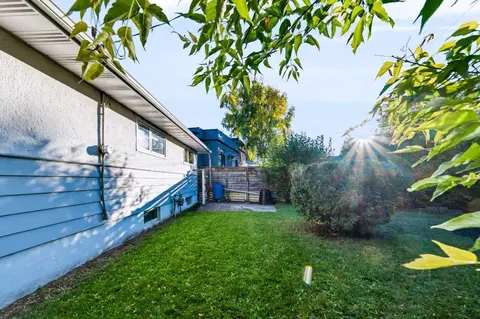 107 Hallbrook Drive SW photo 43