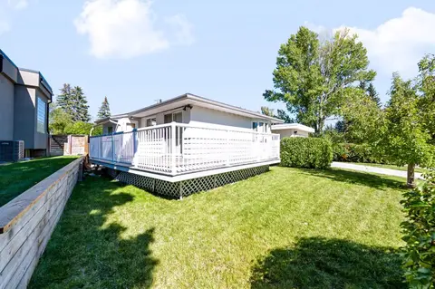 107 Hallbrook Drive SW photo 5