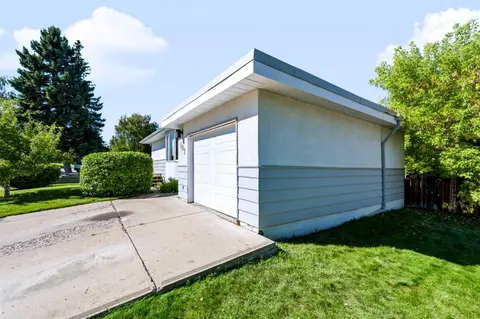 107 Hallbrook Drive SW photo 6