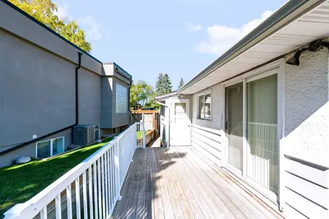107 Hallbrook Drive SW photo 8