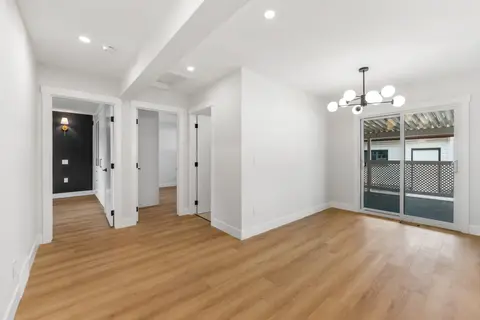 439 Arlington Drive SE photo 19