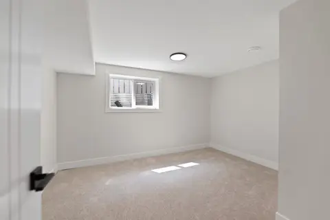439 Arlington Drive SE photo 43