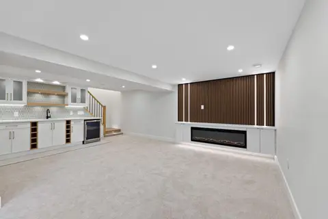 439 Arlington Drive SE photo 47