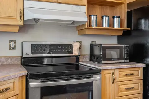 244 Cantrell Drive SW photo 13