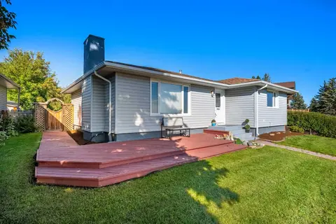 244 Cantrell Drive SW photo 2
