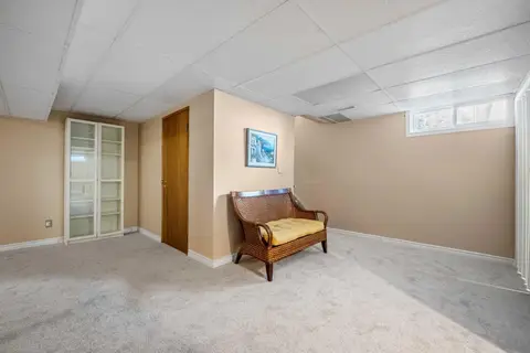 244 Cantrell Drive SW photo 31