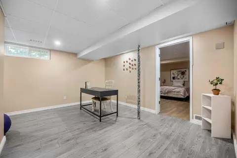 244 Cantrell Drive SW photo 32