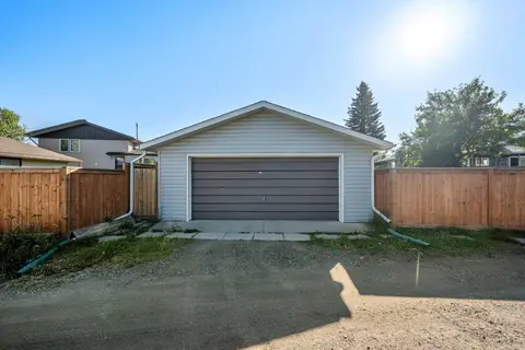244 Cantrell Drive SW photo 45