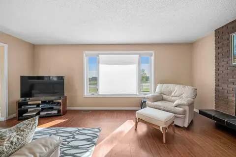 244 Cantrell Drive SW photo 6
