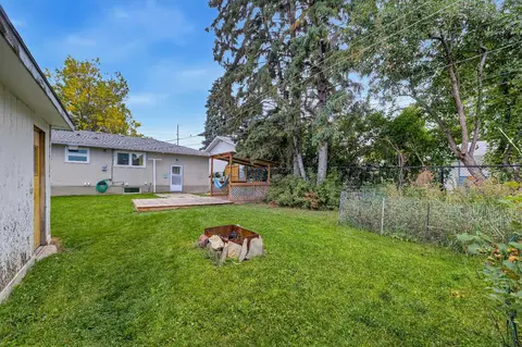 176 Frobisher Boulevard SE photo 36