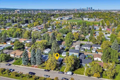 176 Frobisher Boulevard SE photo 41
