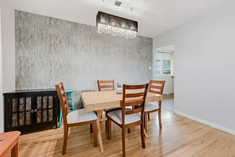 176 Frobisher Boulevard SE photo 6