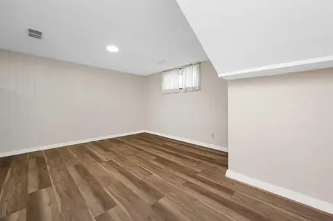 823 Sabrina Road SW photo 30