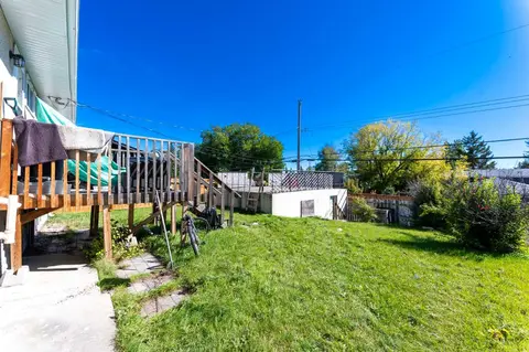 823 Sabrina Road SW photo 35