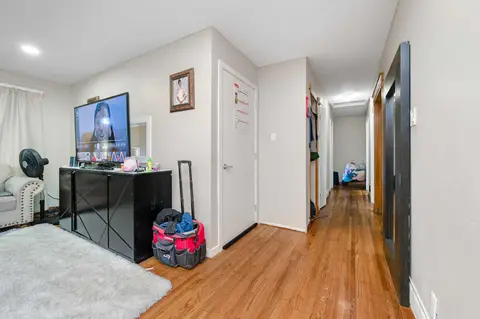 823 Sabrina Road SW photo 5