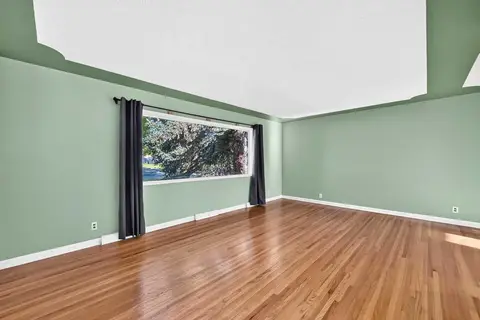 5924 Elbow Drive SW photo 13