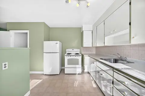 5924 Elbow Drive SW photo 4