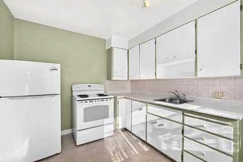 5924 Elbow Drive SW photo 5