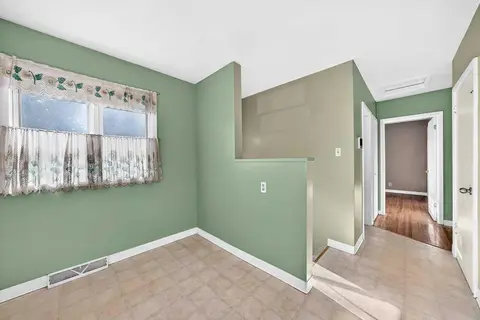 5924 Elbow Drive SW photo 7