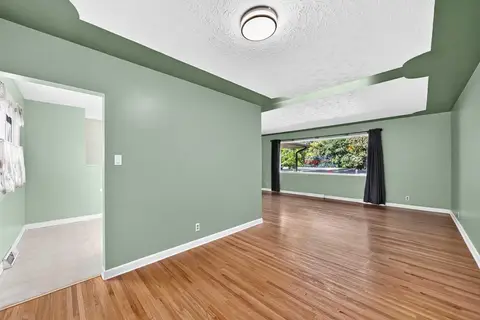 5924 Elbow Drive SW photo 9