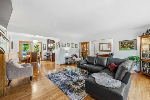 7804 7 Street SW photo 11