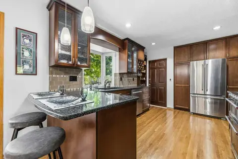 7804 7 Street SW photo 15