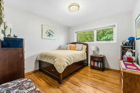 7804 7 Street SW photo 25