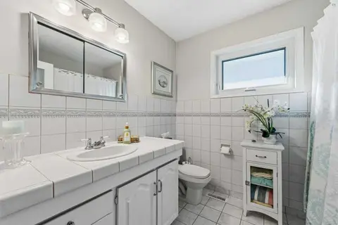 7804 7 Street SW photo 26
