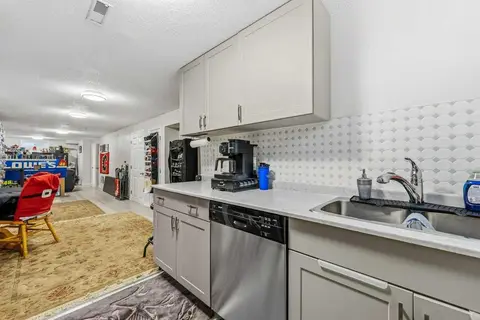 7804 7 Street SW photo 40