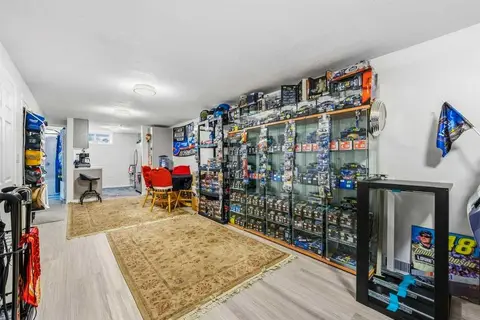 7804 7 Street SW photo 46