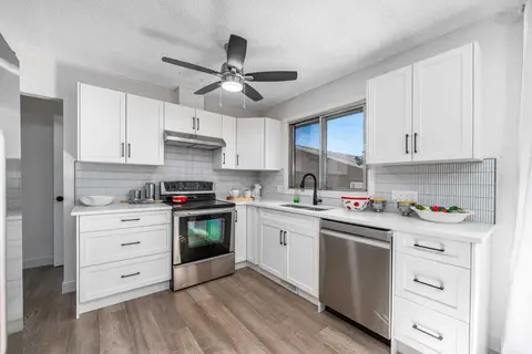 711 118 Avenue SW photo 13