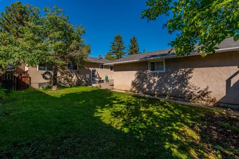 711 118 Avenue SW photo 37
