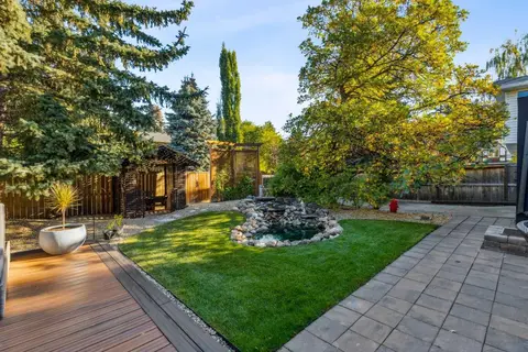 640 Willoughby Crescent SE photo 45