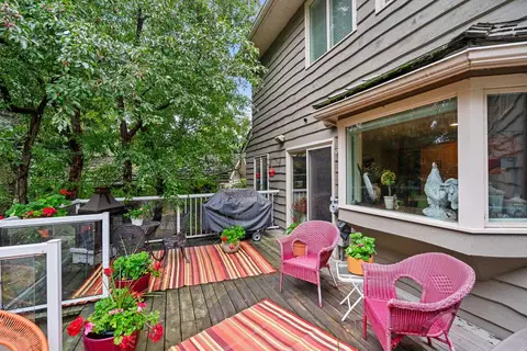 10528 Mapleridge Crescent SE photo 33
