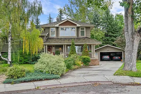 10528 Mapleridge Crescent SE photo 42