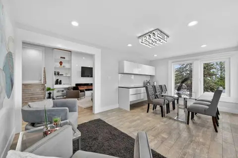 11 Selkirk Drive SW photo 19