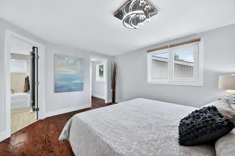 11 Selkirk Drive SW photo 23