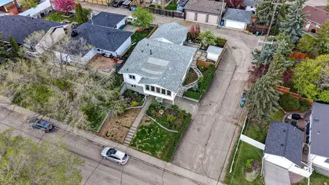 11 Selkirk Drive SW photo 47