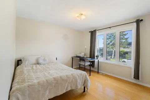 6907 6 Street SW photo 13