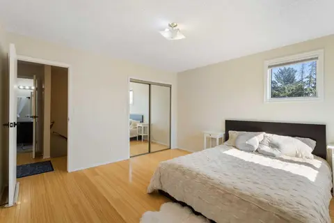 6907 6 Street SW photo 16