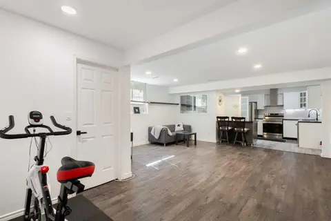 6907 6 Street SW photo 24
