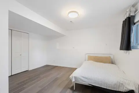 6907 6 Street SW photo 32