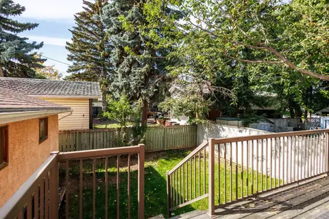 6907 6 Street SW photo 43