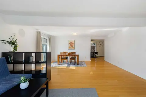 6907 6 Street SW photo 6